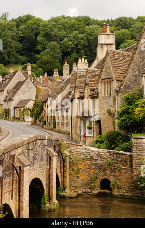 Hauptstraße in Castle Combe, Wiltshire, England, UK Stockfoto