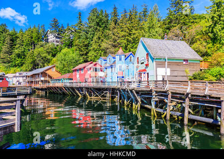 Ketchikan, Alaska. Creek Street, die historische Promenade. Stockfoto