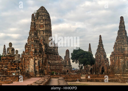 Buddhistischer Tempel Wat Chaiwatthanaram, Ayutthaya Historical Park, Thailand, Asien Stockfoto