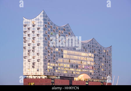 Elbphilharmonie, Hamburg, Deutschland; Ansicht des neuen Opernhauses der Elbphilharmonie in Hamburg, Deutschland. Stockfoto