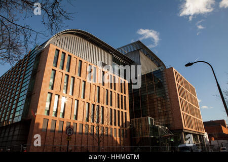 Das Exterieur des neuen Crick Instituts. Francis Crick Institut ist eine biomedizinische Forschungszentrum in London. Stockfoto