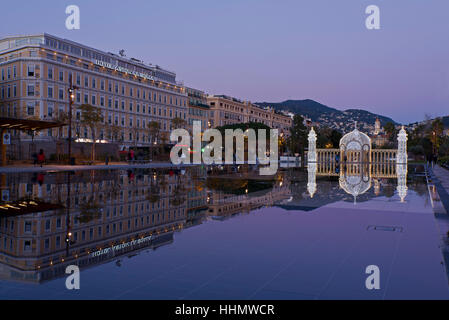 Promenade du Paillon, Park, blaue Stunde, Nizza, Provence-Alpes-Côte d ' Azur, Frankreich Stockfoto