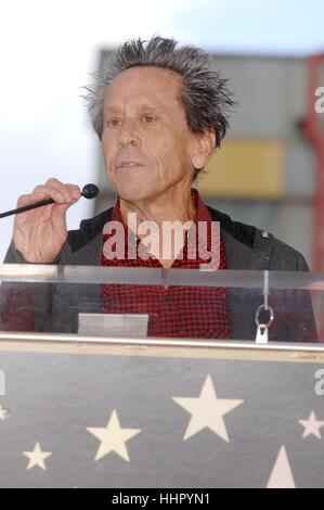 Los Angeles, USA. 19. Januar 2017. Brian Grazer bei der Induktion Zeremonie für seinen Stern auf dem Hollywood Walk of Fame in Los Angeles. Bildnachweis: Michael Germana/Everett Collection/Alamy Live-Nachrichten Stockfoto