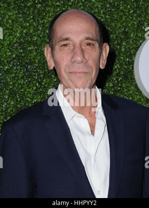 West Hollywood, USA. 19. Januar 2017. "NCIS: Los Angeles Sterne Miguel Ferrer verstorben im Alter von 61 Jahren nach einem Kampf mit dem Krebs. José Ferrer und Sängerin Rosemary Clooney waren seine Eltern und George Clooney war ein Cousin ersten Grades. Foto: 10. August 2016 - West Hollywood, Kalifornien. Miguel Ferrer. 2016 CBS, CW, Showtime Sommerfest TCA statt im Pacific Design Center. Bildnachweis: Birdie Thompson/AdMedia Credit: Birdie Thompson/AdMedia/ZUMA Draht/Alamy Live-Nachrichten Stockfoto