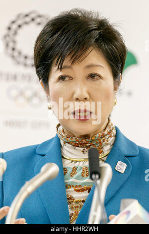 Tokio, Japan. 20. Januar 2017. Tokyo Gouverneur Yuriko Koike hält eine Pressekonferenz in Tokio Regierungsgebäude am 20. Januar 2017 in Tokio, Japan. Koike angekündigt, dass sie die rechtlichen Verbindlichkeiten der ehemalige Gouverneur Shintaro Ishihara über die Kontroverse über die Verlagerung der Tsukiji-Fischmarkt zu untersuchen. Bildnachweis: Rodrigo Reyes Marin/AFLO/Alamy Live-Nachrichten Stockfoto