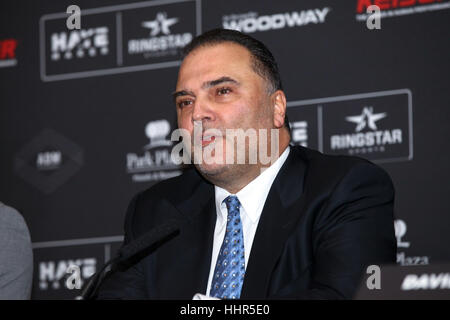 Park Plaza Riverbank, London, UK. 20. Januar 2017. Richard Schaefer auf der Pressekonferenz. Haye Hayemaker Promotions unterzeichnet ein Abkommen mit Boxen Förderung Riese, Richard Schaefer, aus Hayemaker Ringstar setzen eine neue Promotion-Firma, um die Landschaft des Boxens Förderung zu ändern. Bildnachweis: Dinendra Haria/Alamy Live-Nachrichten Stockfoto