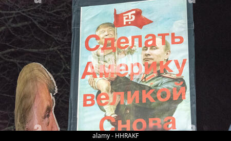 London, UK. 20. Januar 2017.   Banner und Schilder an der Anti-Trump-Rallye und März außerhalb der US-Botschaft in London. Bildnachweis: Ian Davidson/Alamy Live-Nachrichten Stockfoto