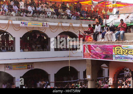 Besucher der Huranga Festival, Dauji Tempel, Baldeo, Mathura, Uttar Pradesh, Indien Stockfoto