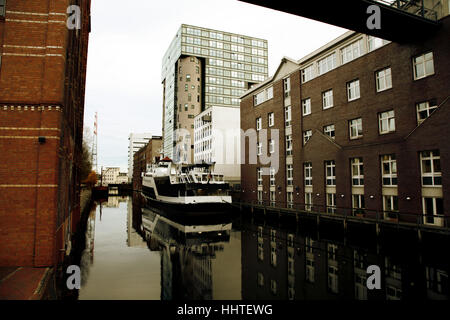 Der Hafen und seine Umgebung in Harburg bei Hamburg/Deutschland Stockfoto