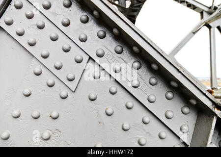 Nahaufnahme der Rollenden Klappbrücke Überqueren der Stanley Docks in Liverpool Stockfoto