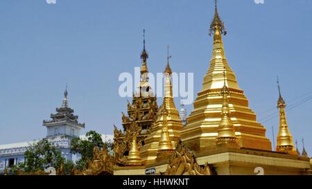 Goldene Pagoden Sule Paya Tempel in zentralen Yangon, Myanmar Stockfoto