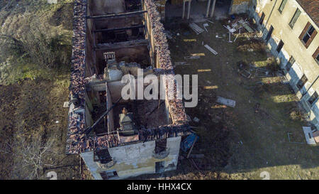 Villa aus dem 18. Jahrhundert europäischen Stil nach dem Brand, die Villa Medolago Rasini, Limbiate 18. Januar 2017 gebrannt hat Stockfoto