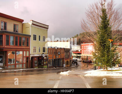 Saranac Lake, New York, USA. 19. Januar 2017. Das schöne kleine Dorf Saranac Lake, New York, von der öffentlichen Straße erschossen Stockfoto