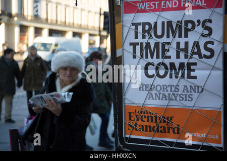 Als der 45. US Präsident wird in den USA, die Schlagzeile auf der Evening Standard Zeitung liest, dass Trumpf Zeit in London, England, United Kingdom am 20. Januar 2017 ist eingeweiht. Präsident Donald Trump übernimmt als Oberbefehlshaber an diesem Tag, und ist eine der größten Überraschungen und Schocks in politische Nachrichten Geschichte. Stockfoto