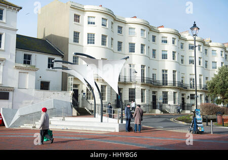 Ecke des Inhabers und Montague Street shopping Fußgängerzone Worthing West Sussex UK Stockfoto