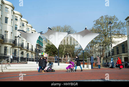 Ecke des Inhabers und Montague Street shopping Fußgängerzone Worthing West Sussex UK Stockfoto