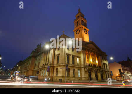 Die Guildhall Gebäude im Stadtzentrum von Hull in der Abenddämmerung Stockfoto