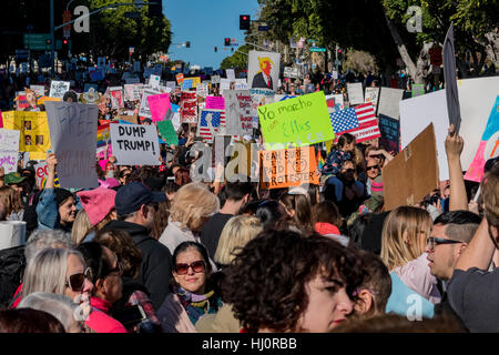 Los Angeles, Kalifornien, USA. 21. Januar 2017. Los Angeles, USA. 21. Januar 2017. Special Event Frauen März und Demonstranten in Los Angeles, Kalifornien. Bildnachweis: Chon Kit Leong/Alamy Live News Bildnachweis: Chon Kit Leong/Alamy Live-Nachrichten Stockfoto