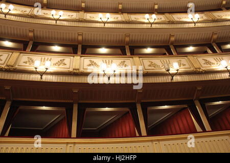Wien, Österreich - 2. Januar 2016: Innenraum der Wiener Staatsoper, Wiener Staatsoper Stockfoto