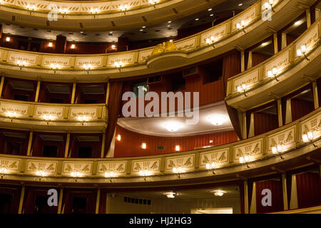 Wien, Österreich - 2. Januar 2016: Innenraum der Wiener Staatsoper, Wiener Staatsoper Stockfoto