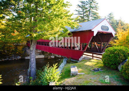 Die Swift River Covered Bridge (1869) in Conway New Hampshire. Stockfoto