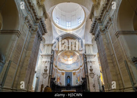 Catania, Italien - 13. September 2015: Innenraum der Kathedrale von Santa Agatha - Catania Duomo in Catania, Sizilien, Italien. Stockfoto