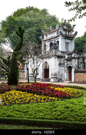 Haupttor, Temple of Literature, Hanoi, Vietnam Stockfoto