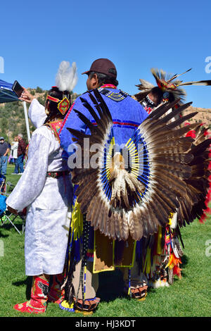 Navaho-Indianer an Inter-Tribal Pow Wow in Prescott Arizona in zeremonielle Tracht Stockfoto