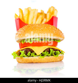 Leckere Hamburger und Pommes Frites auf einem weißen Hintergrund isoliert Stockfoto