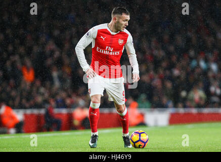 Lucas Perez von Arsenal in der Premier-League-Spiel zwischen Arsenal und Crystal Palace im Emirates Stadium in London am ball. Stockfoto