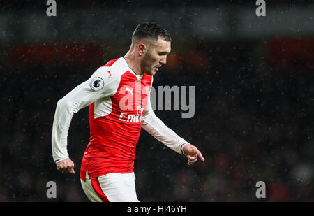 Lucas Perez von Arsenal in der Premier-League-Spiel zwischen Arsenal und Crystal Palace im Emirates Stadium in London am ball. Stockfoto