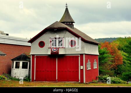 Simsbury, Connecticut: - September 21, 2014:1885 Remise an der alten Simsbury Historical Society Museum * Stockfoto