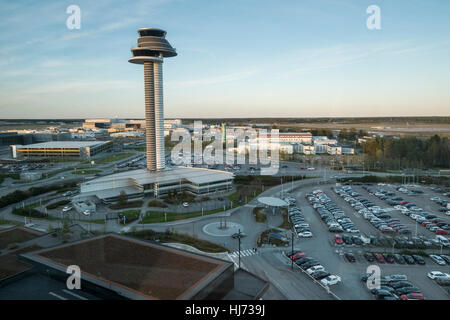 Blick auf den Arlanda, Stockholm, Schweden, FlughafenKontrollturm. Stockfoto