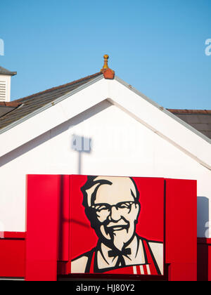 KFC-Schild an Außenwand UK Stockfoto