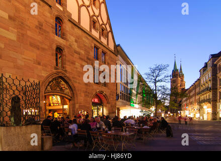 Nürnberg, Nürnberg: Altstadt; Halle und Kirche Lorenzkirche, Mittelfranken, Mittelfranken, Bayern, Bayern, Deutschland Stockfoto