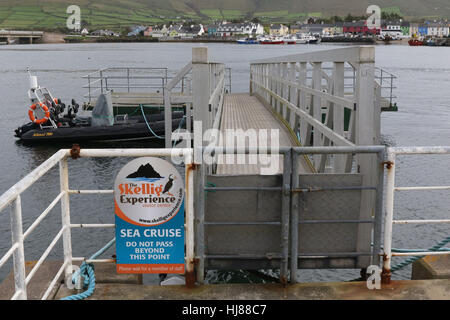 Bootsanlegestelle an der Skellig Erfahrung Visitor Centre, Valentia Island, County Kerry, Irland. Stockfoto