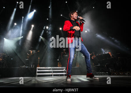 Cliff Richard in Konzert Stockfoto