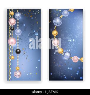 zwei Banner mit schwarz, pink, blau, Perlen und Ketten aus gold auf blauem Grund struktureller. Trendige Farbe. Schmuck Design.Rose Quarz und Gelassenheit. Stock Vektor