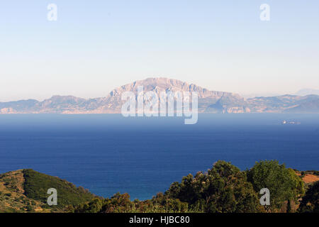 Ansicht des Atlas-Gebirges in der Meerenge von Gibraltar, Marokko im Hintergrund Stockfoto