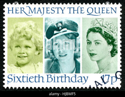 Großbritannien - CIRCA 1986: Eine gebrauchte Briefmarke aus dem Vereinigten Königreich, feiert den 60. Geburtstag von Königin Elizabeth II, ca. 1986. Stockfoto