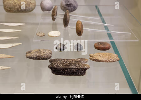 Verschiedene Keramik Krüge Gefäße im archäologischen Museum von Heraklion, minoische Kultur, Kreta, Griechenland Stockfoto