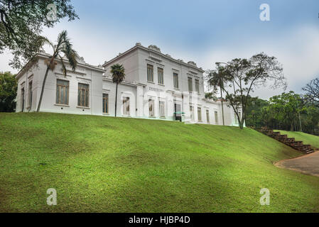 Sao Paulo, Brasilien 18. Juni 2016. Fassade des Vital-Brasilien-Gebäude in Butantan Institut, im Jahre 1901 gegründet. Das Institut ist ein Hersteller von immunobiologic Stockfoto