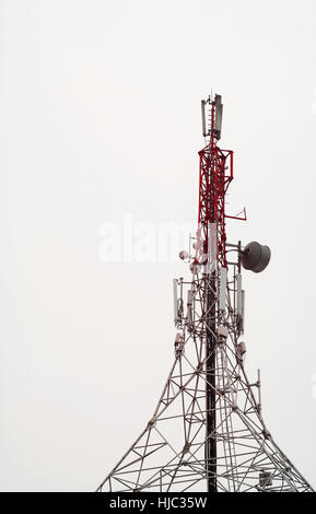 Hohen Fernmeldeturms Antenne. Stockfoto