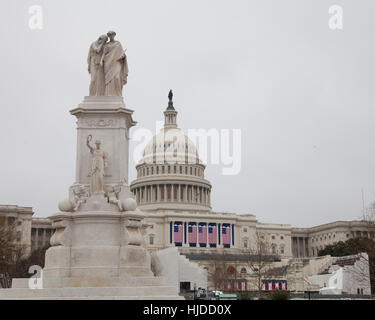 Washington, USA. 21. Januar 2017. United States Capitol Building einen Tag nach der Eröffnung der 45. US-Präsident, Trump. Bildnachweis: Dasha Rosato/Alamy Live-Nachrichten Stockfoto