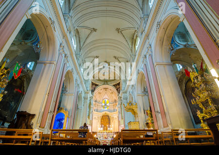 Catania, Italien - 13. September 2015: Innenraum der Kirche von San Francesco alle Immacolata, Provinz von Catania, Sizilien, Italien Stockfoto