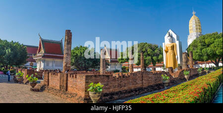 Wat Phra Si Rattana Mahathat oder Wat Yai ist ein buddhistischer Tempel in Phitsanulok Thailand Stockfoto