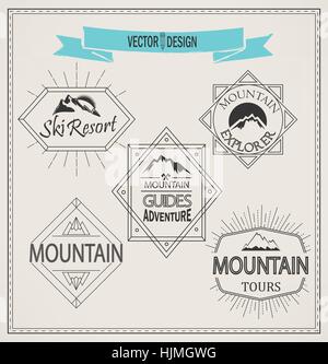 Vektor-Berg-Logos und Embleme in Umriss-Stil. Satz von Retro-Vintage-Insignien und Logos. Etiketten, Abzeichen, Bilder und andere Design-Elemente. Stock Vektor