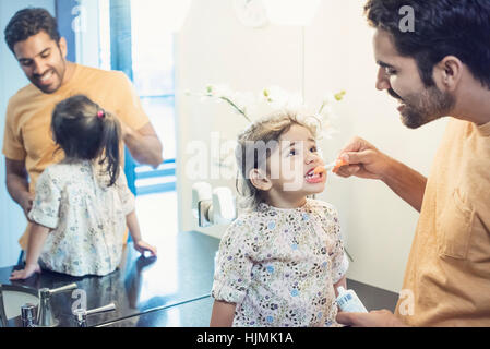Zähne putzen Stockfoto, Bild: 30026558 - Alamy