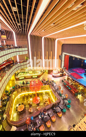 Platea Madrid, ein Gourmet-Lebensmittel-Halle befindet sich in einem ehemaligen Kino auf der Plaza de Colon. Madrid, Spanien. Stockfoto