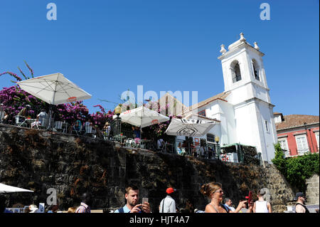 Bar Terraco de Santa Luzia, Igreja de Santa Luzia, Miradouro Portas Do Sol, Alfama, Lissabon, Lissabon, Portugal Stockfoto